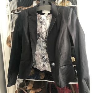 H&M Black Cropped Blazer